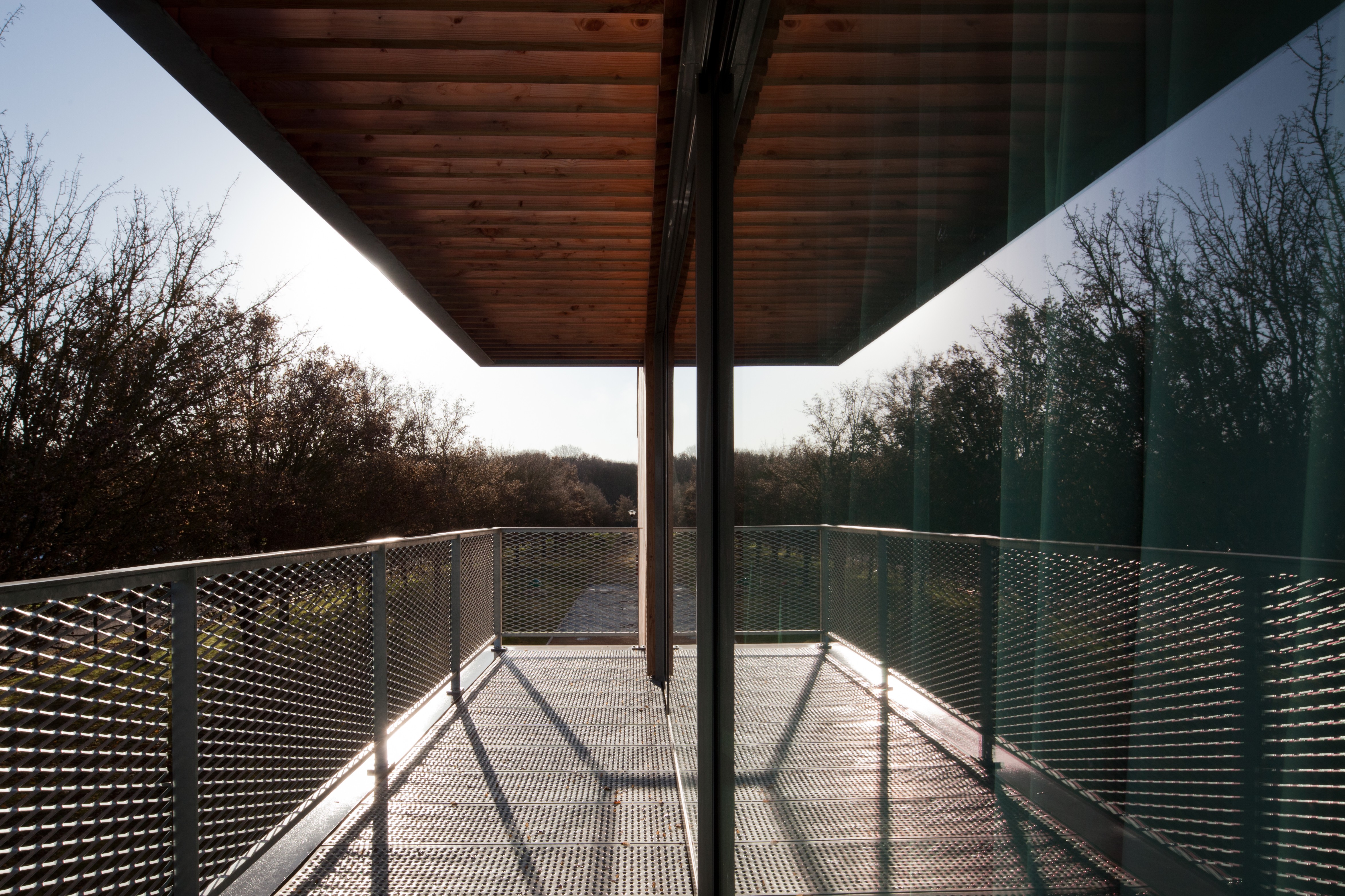 Centre logistique Le T5 Synchrotron à Plateau de Saclay (91), par Marc Nicolas Architectures